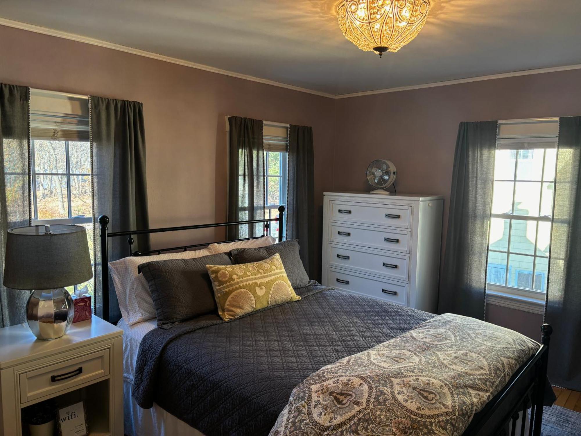 Holden The Inn Crowd Bed And Breakfast מראה חיצוני תמונה